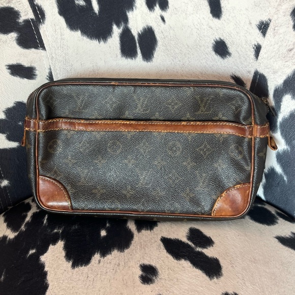 Authentic Louis Vuitton Monogram Compiegne 28 Clutch - Picture 1 of 16